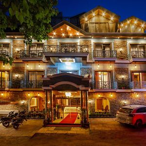 Jannat Resort And Spa Manali A Centrally Heated Himalayas View Resort